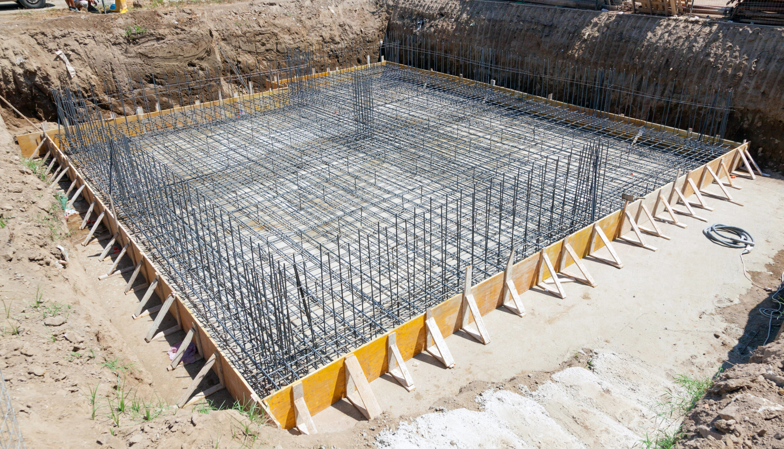 Szalowanie plyt fundamentowych